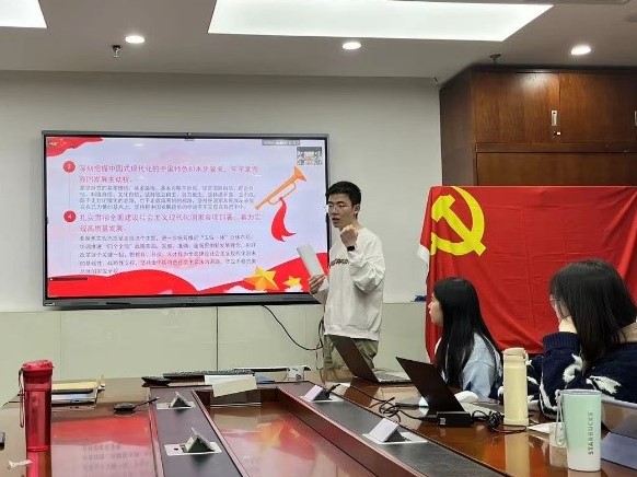 专题研讨.jpg